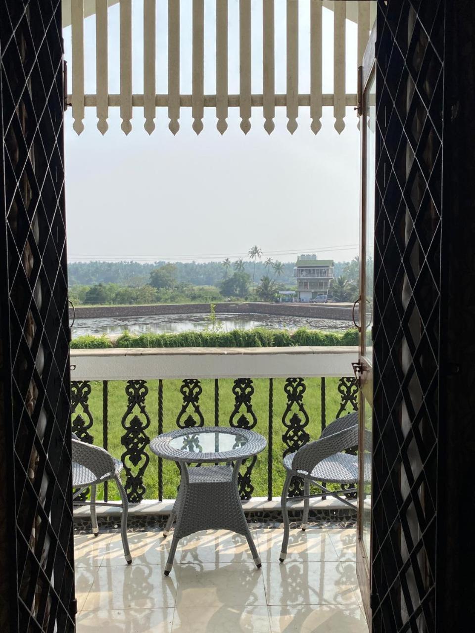 Villa Nostalgia - A Luxurious Villa In North Goa Arpora Exterior foto